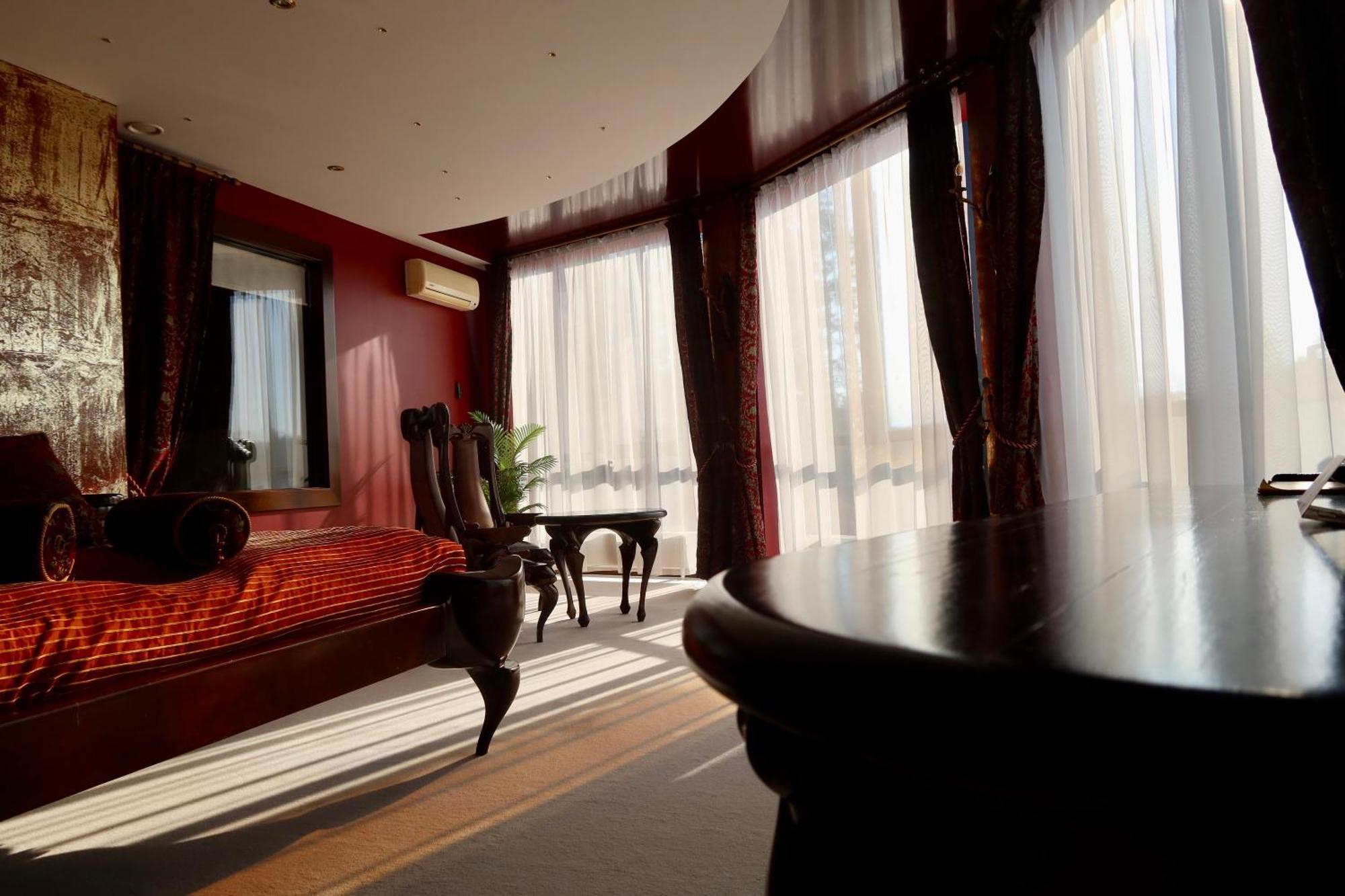 Port Hotel Ādaži Exteriér fotografie